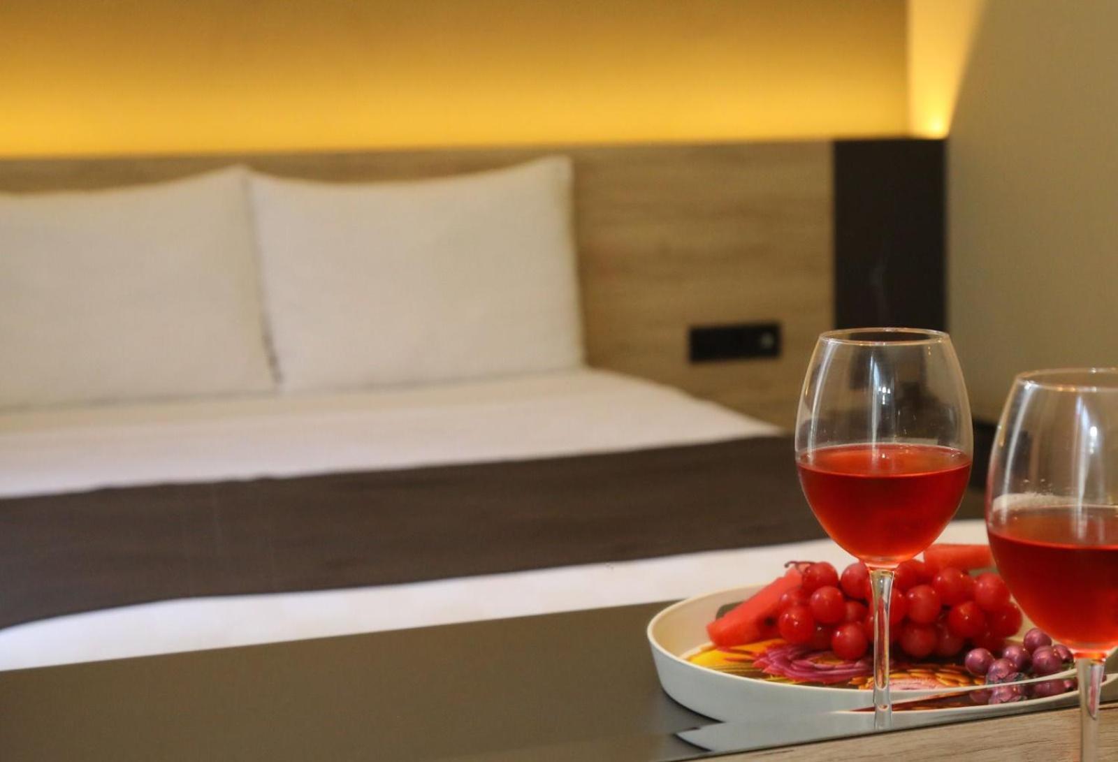 Grand Faik Hotel Чешме Екстер'єр фото